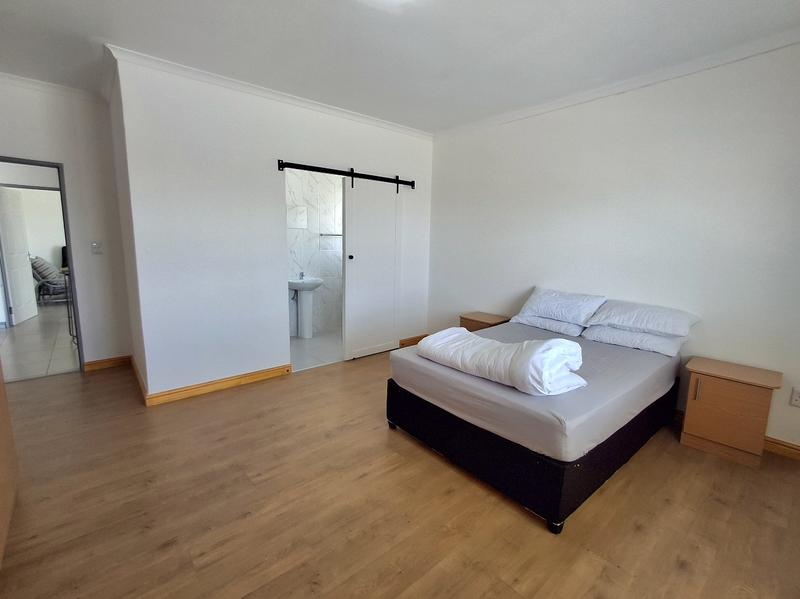 4 Bedroom Property for Sale in Harbour Lights Western Cape